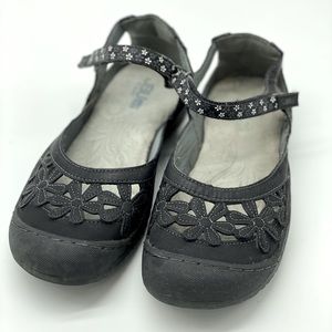 Wildflower by JBU in black